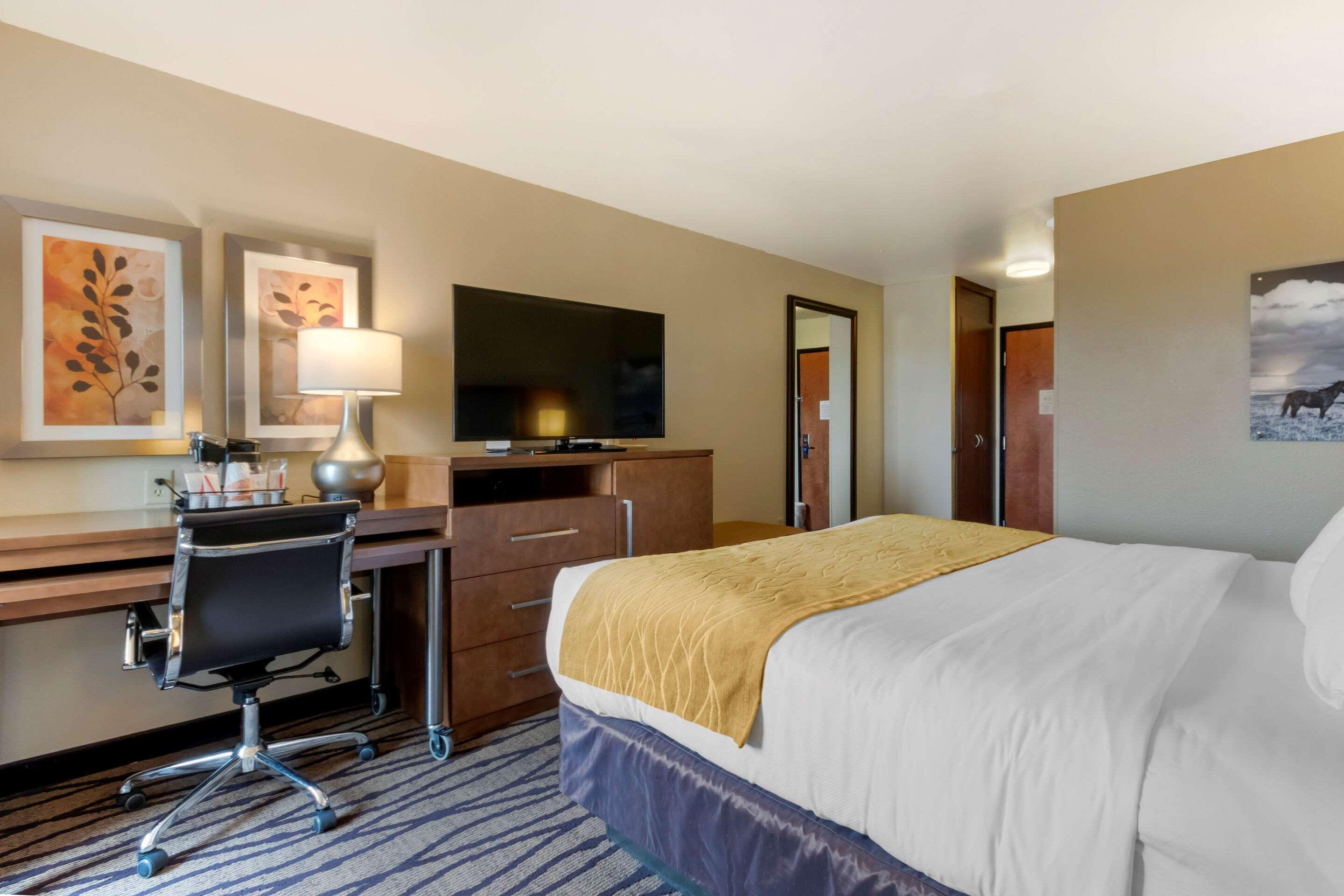 Comfort Inn & Suites Market - Airport Great Falls Esterno foto