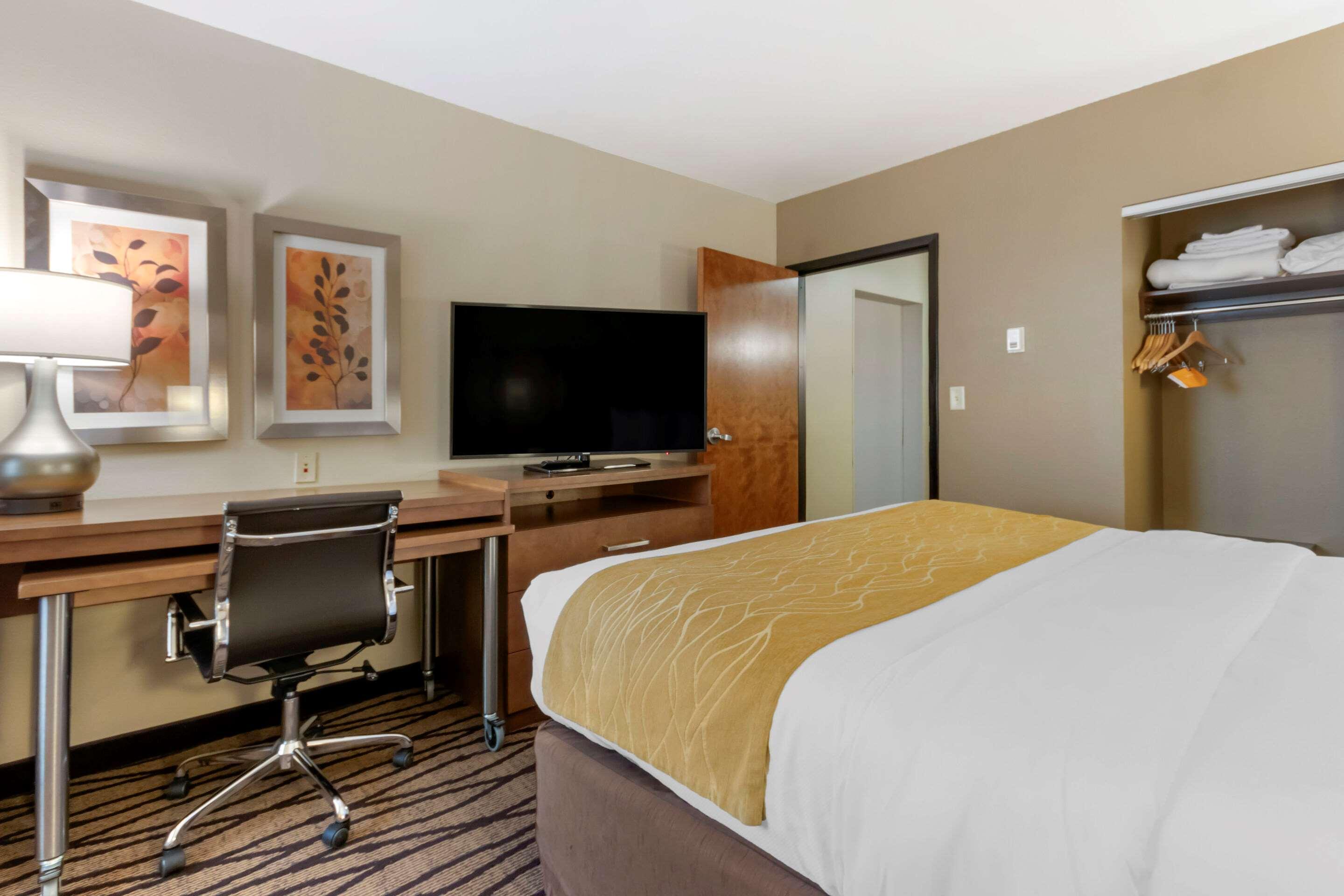 Comfort Inn & Suites Market - Airport Great Falls Esterno foto