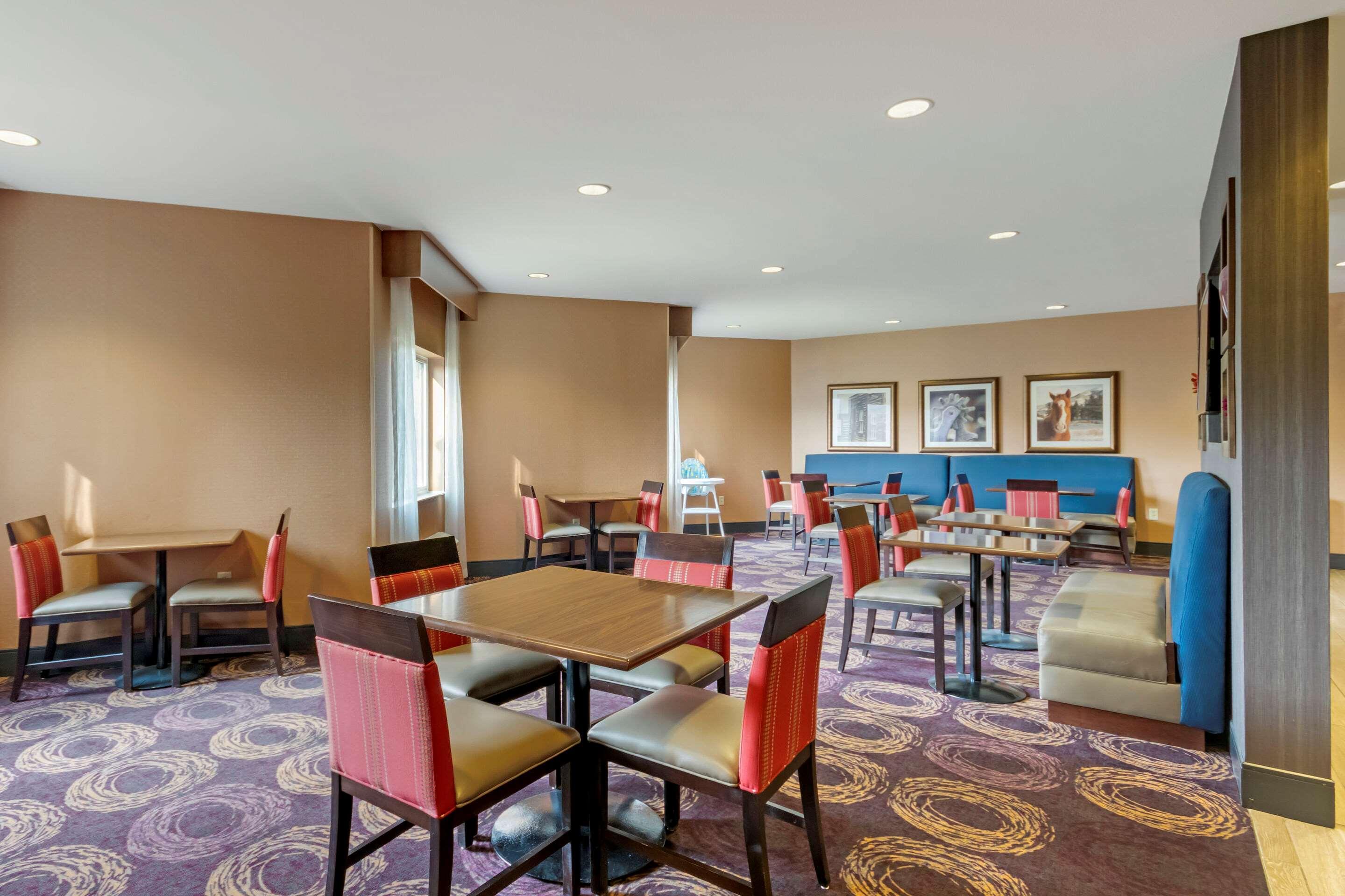 Comfort Inn & Suites Market - Airport Great Falls Esterno foto